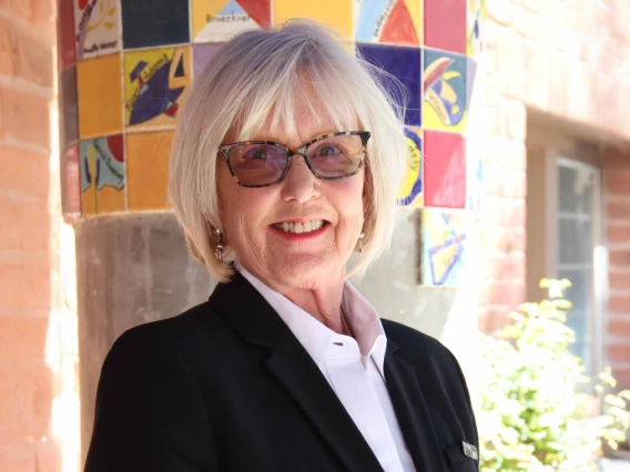 picture of Claudia Nelson